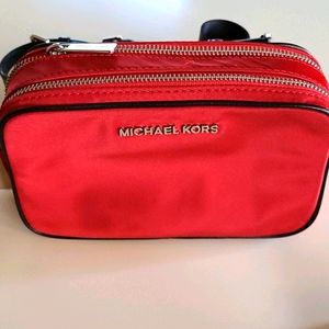 Michael Kors Connie SM Camera Bag NWT Chili
